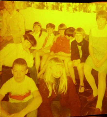 from topleft- 1967!!kay,ricky,sally,sid,marla,jeff,jane,
cindy,steff,john,lew kneeling